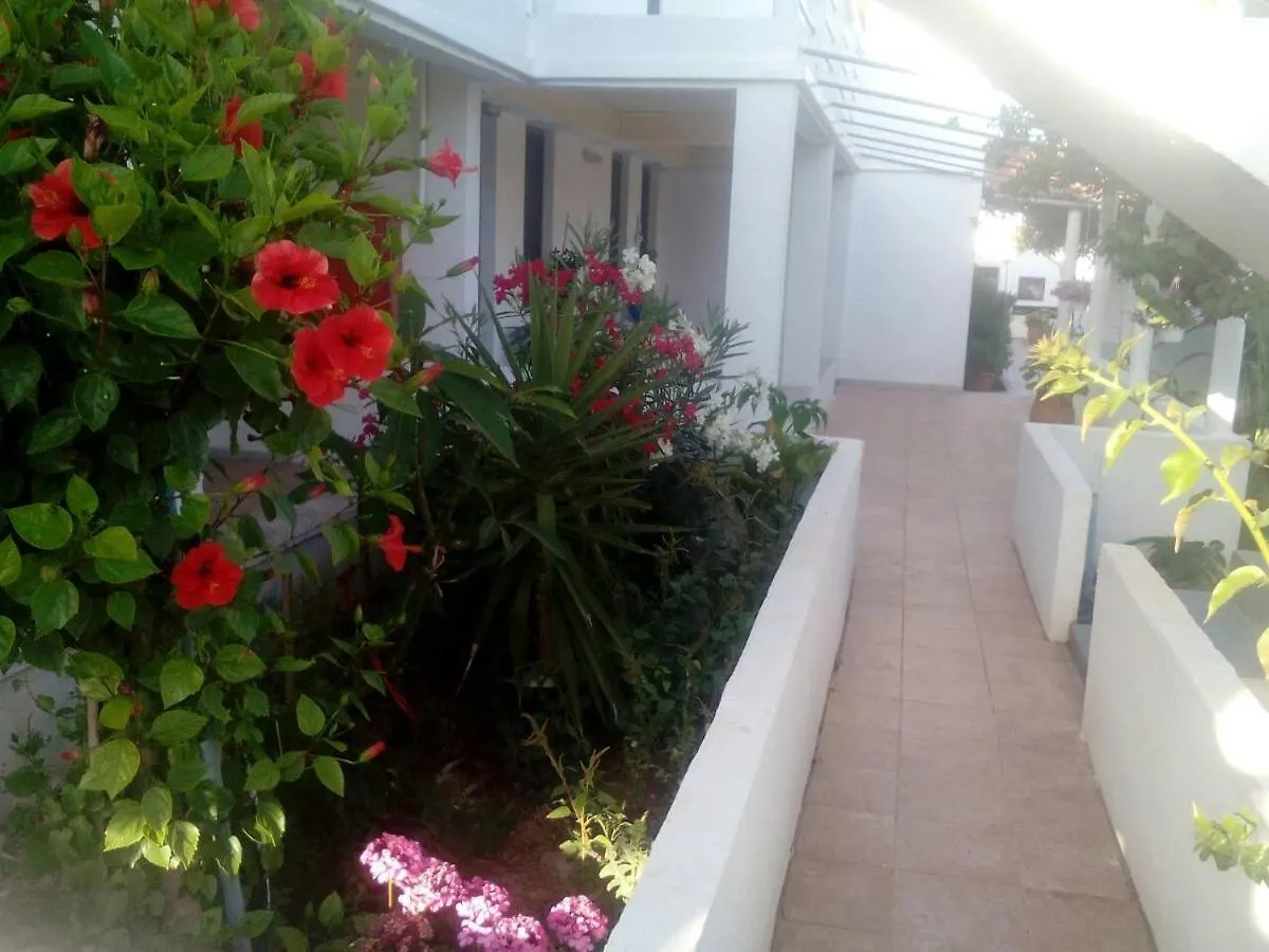 Villas Irene 3 Family Apartments Gournes Gouvon 0*,  Greece